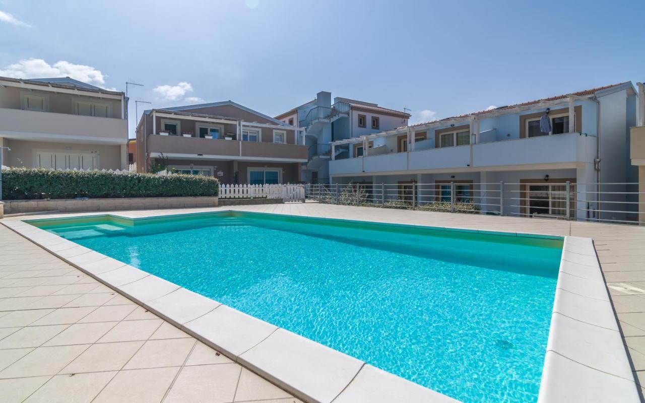 Villetta Federico Climatizzata Con Giardino Privato Viddalba Bagian luar foto