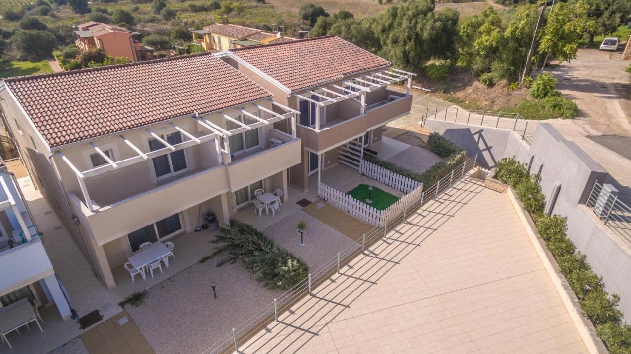 Villetta Federico Climatizzata Con Giardino Privato Viddalba Bagian luar foto