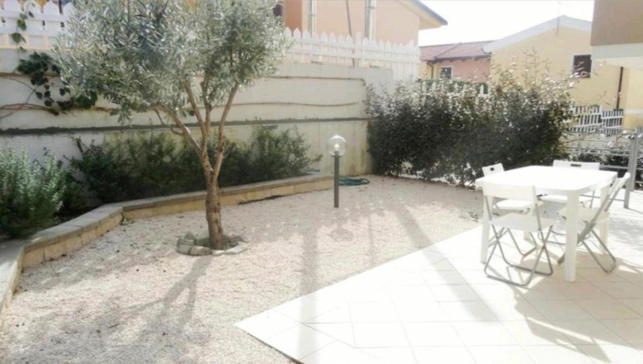 Villetta Federico Climatizzata Con Giardino Privato Viddalba Bagian luar foto