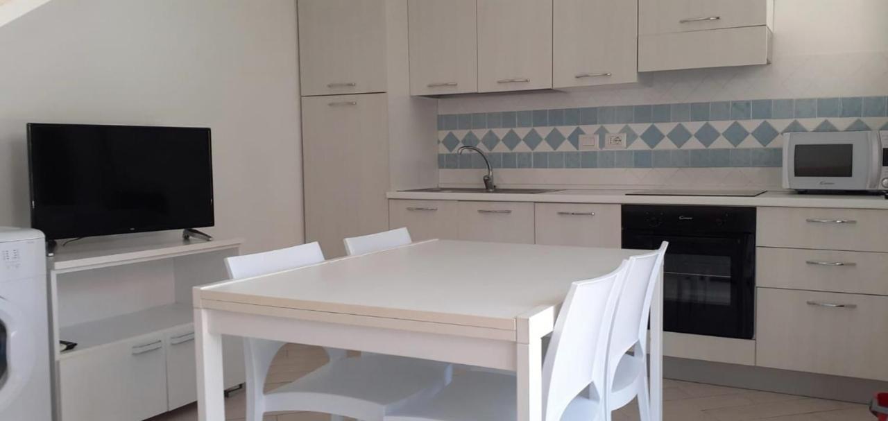 Villetta Federico Climatizzata Con Giardino Privato Viddalba Bagian luar foto